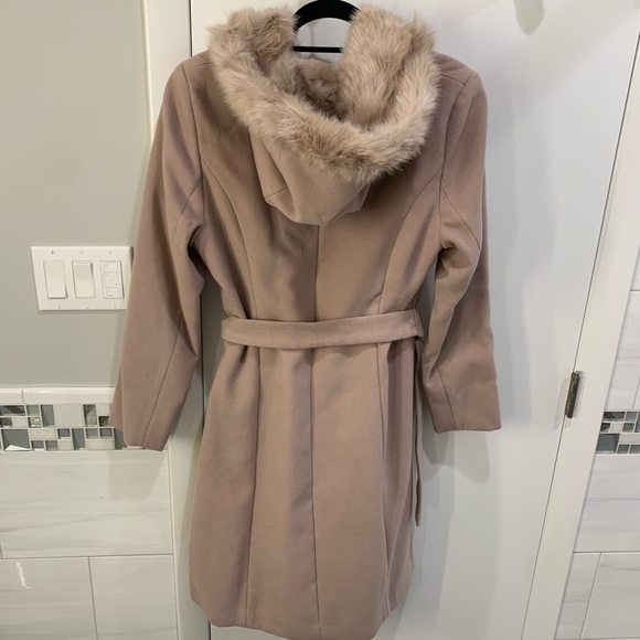 Dennis Basso Faux Fur Trim Wrap Coat NWOT - Picture 2 of 11